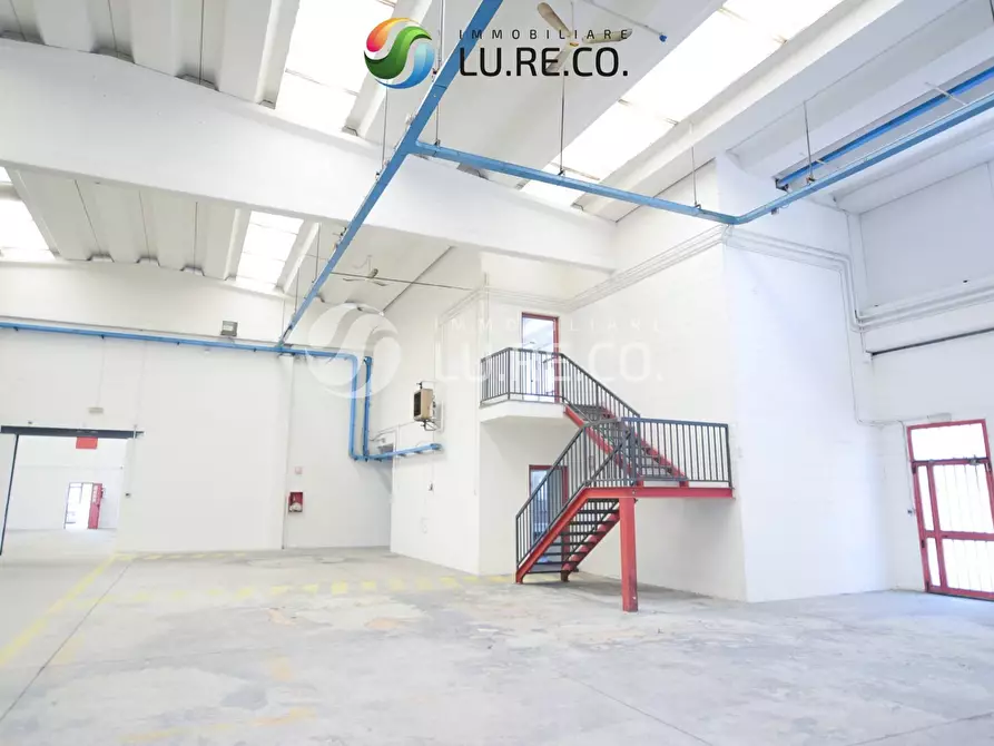 Immagine 21 di Capannone industriale in vendita  in Via Dei Tigli a Biassono