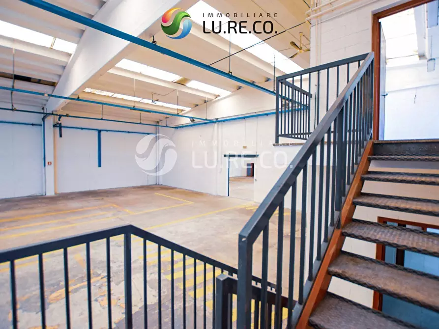 Immagine 23 di Capannone industriale in vendita  in Via Dei Tigli a Biassono