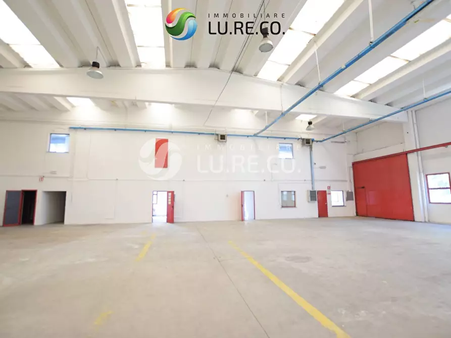 Immagine 25 di Capannone industriale in vendita  in Via Dei Tigli a Biassono