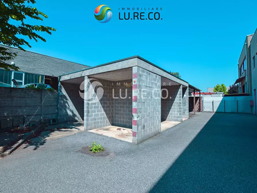 Immagine 34 di Capannone industriale in vendita  in Via Dei Tigli a Biassono