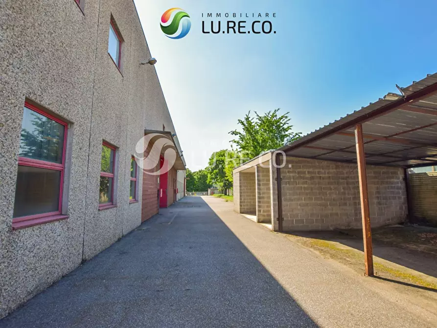 Immagine 37 di Capannone industriale in vendita  in Via Dei Tigli a Biassono