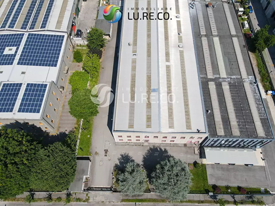 Immagine 39 di Capannone industriale in vendita  in Via Dei Tigli a Biassono
