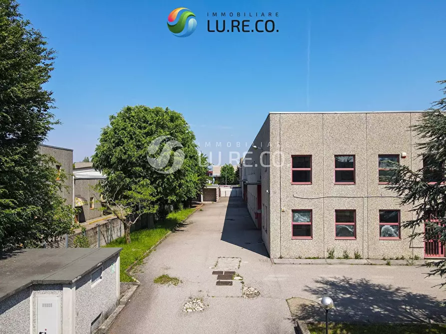 Immagine 42 di Capannone industriale in vendita  in Via Dei Tigli a Biassono