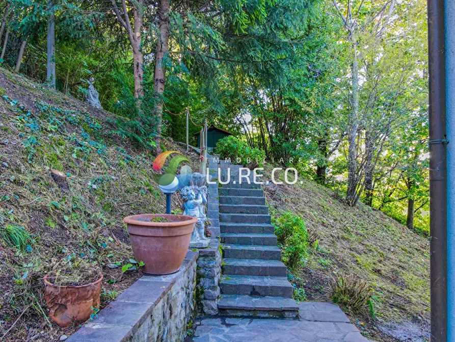 Immagine 32 di Villa in vendita  a Inverigo