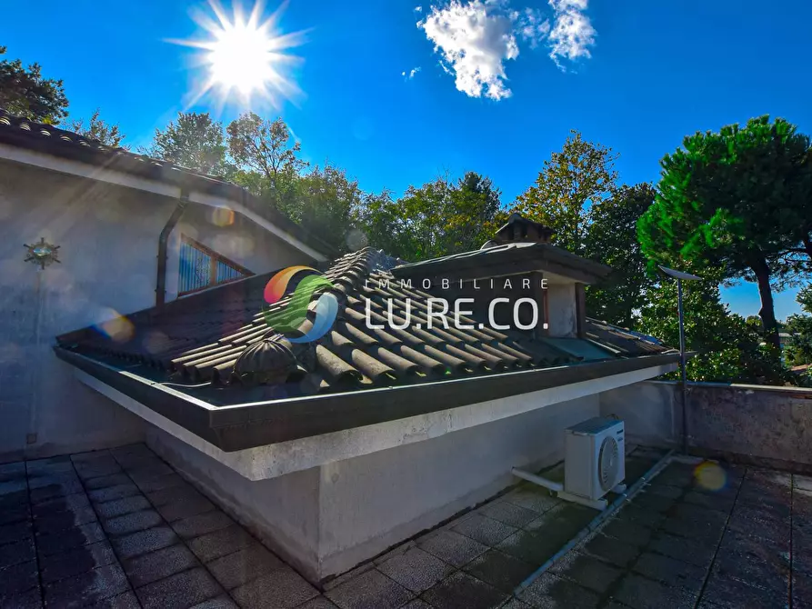 Immagine 27 di Villa in vendita  a Inverigo