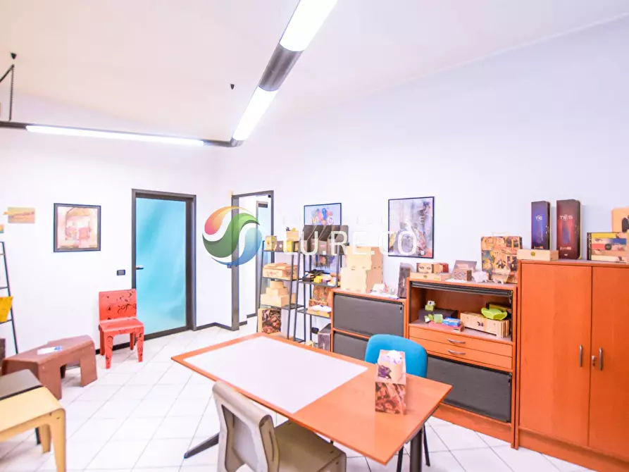 Immagine 4 di Capannone industriale in vendita  in vincenzo monti a Seregno