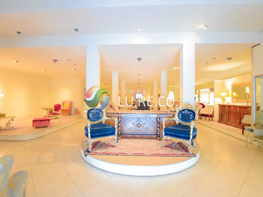 Immagine 31 di Locale commerciale in vendita  in via adua 20 a Meda