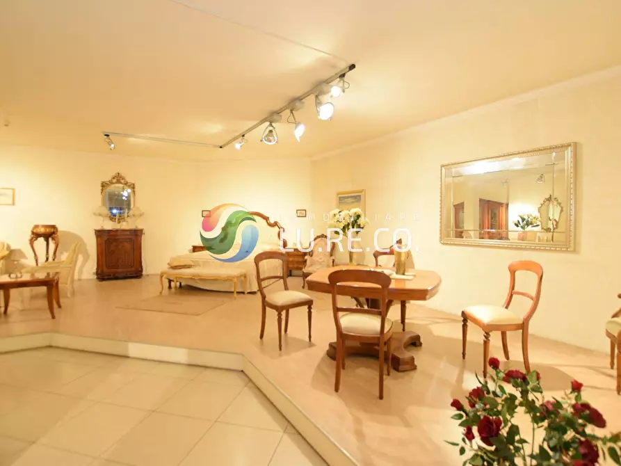 Immagine 35 di Locale commerciale in vendita  in via adua 20 a Meda