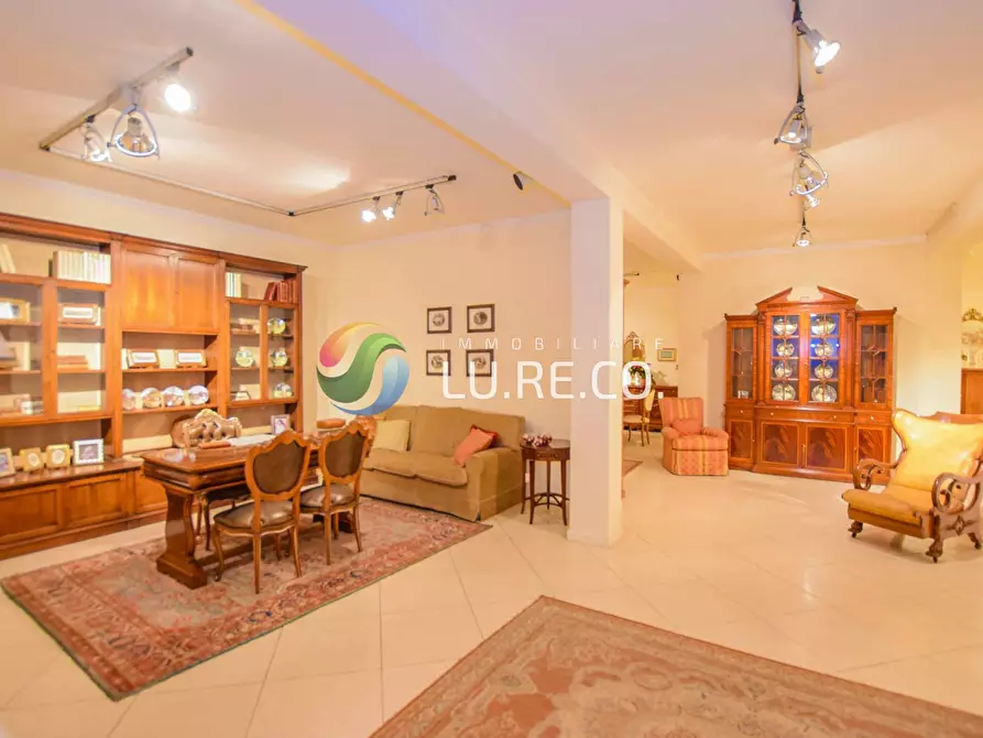 Immagine 37 di Locale commerciale in vendita  in via adua 20 a Meda