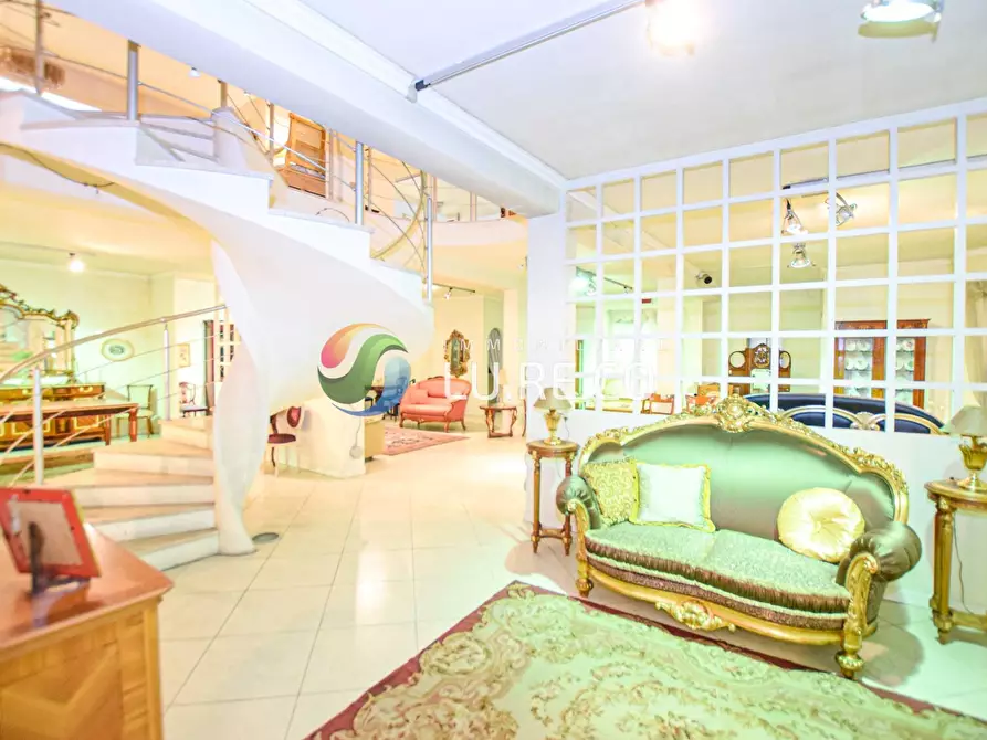 Immagine 44 di Locale commerciale in vendita  in via adua 20 a Meda