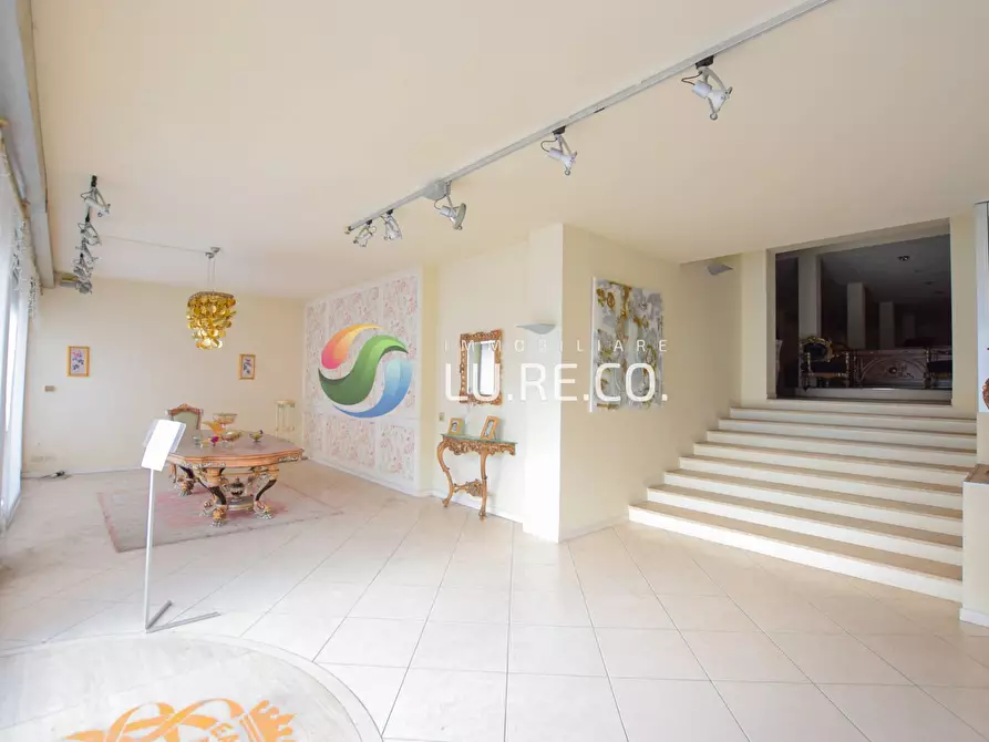 Immagine 47 di Locale commerciale in vendita  in via adua 20 a Meda