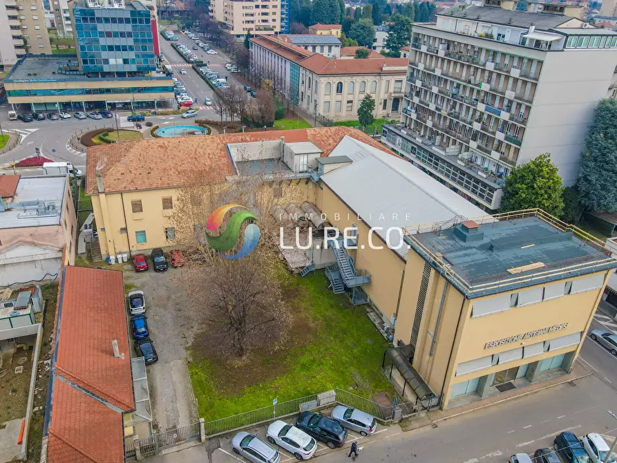 Immagine 2 di Locale commerciale in vendita  in via adua 20 a Meda