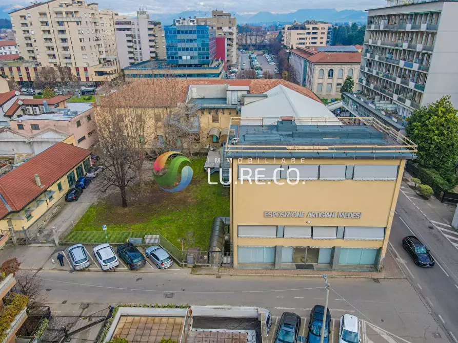 Immagine 55 di Locale commerciale in vendita  in via adua 20 a Meda