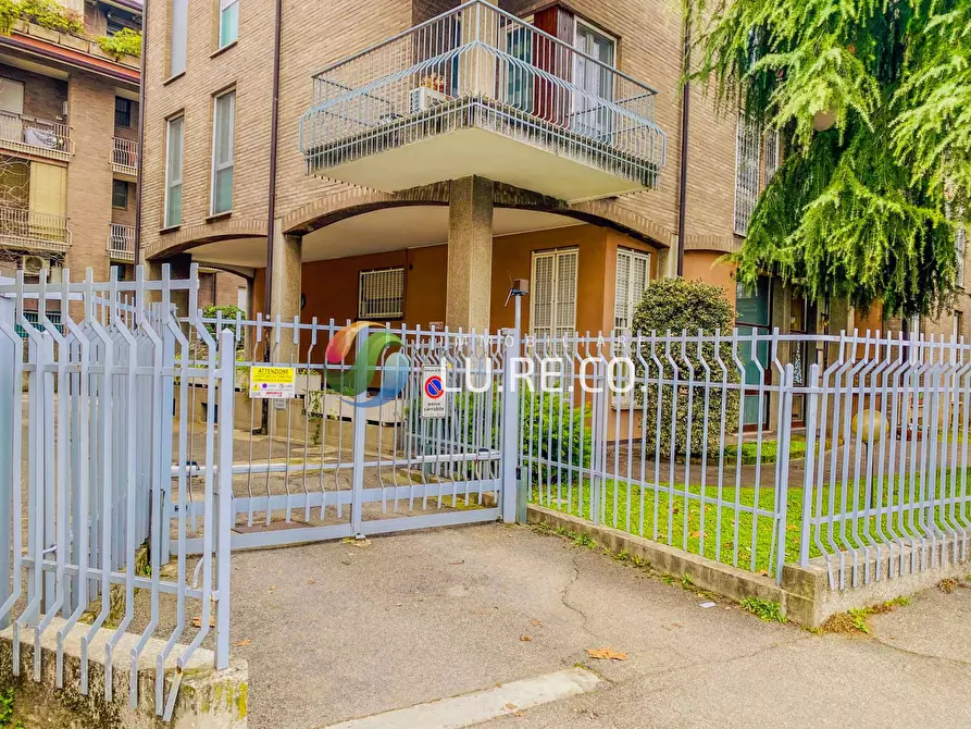 Immagine 3 di Appartamento in vendita  in via manara 48 a Monza