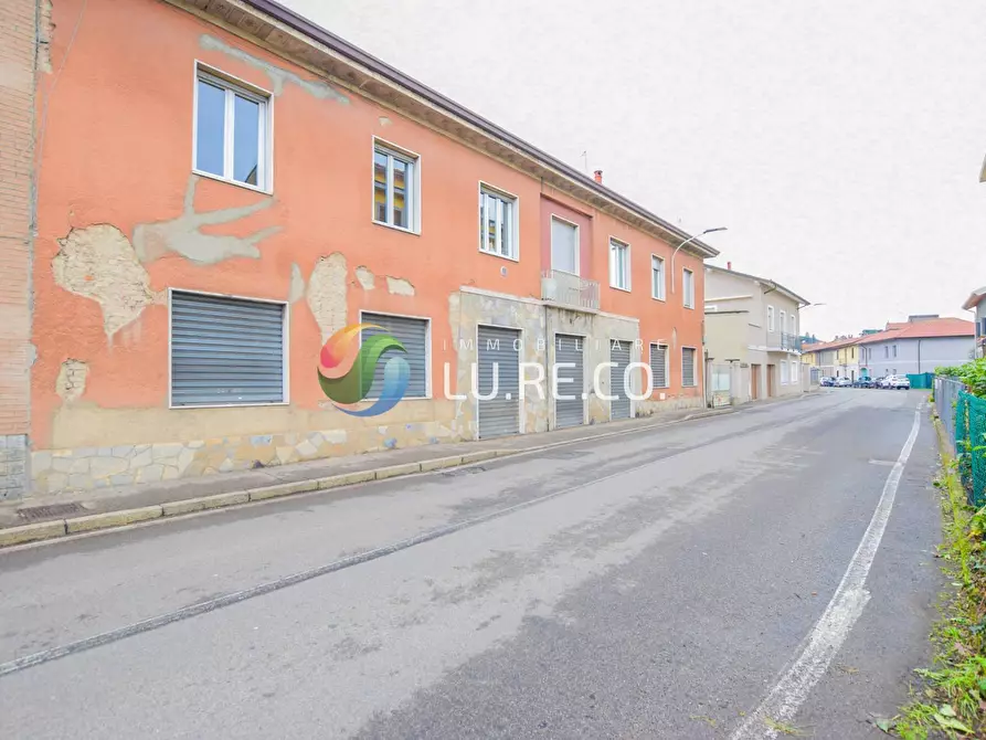 Immagine 3 di Locale commerciale in vendita  in LUINI 18 a Seregno