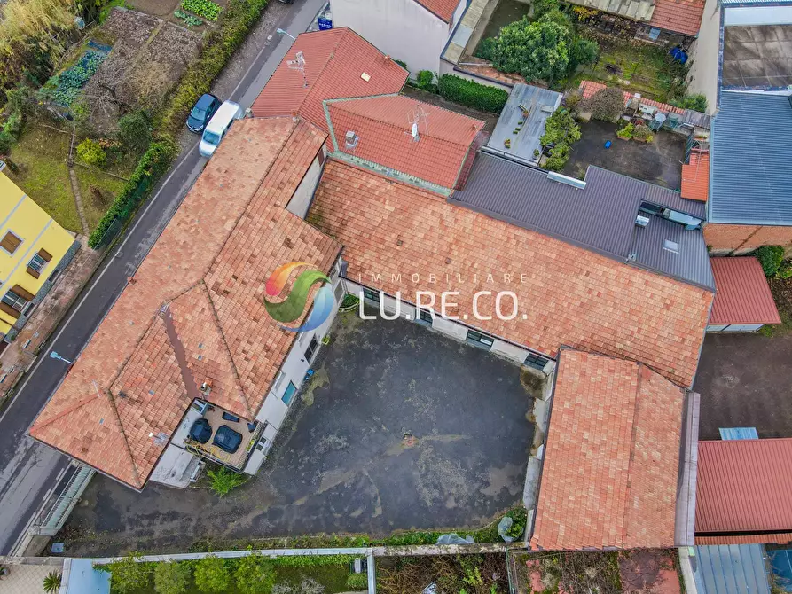 Immagine 2 di Locale commerciale in vendita  in LUINI 18 a Seregno