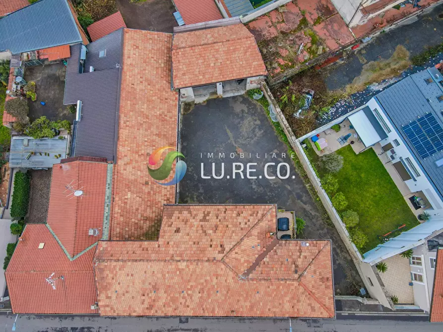 Immagine 17 di Locale commerciale in vendita  in LUINI 18 a Seregno