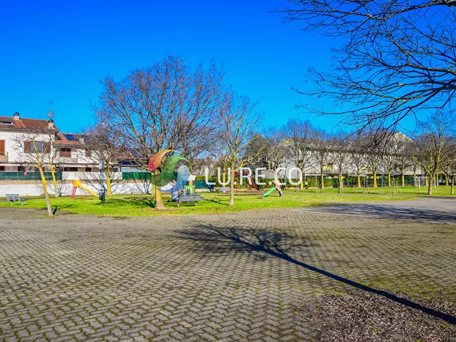 Immagine 29 di Casa indipendente in vendita  in turati 20 a Sovico