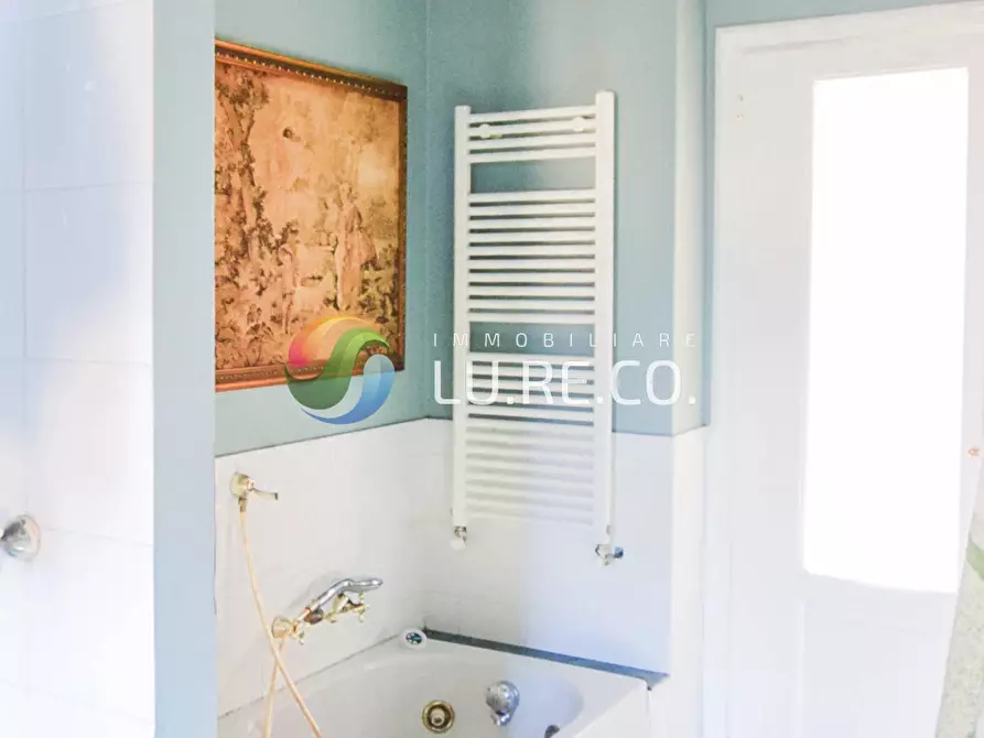 Immagine 21 di Villa in vendita  in VIA VITTORIO VENETO 34 a Inverigo