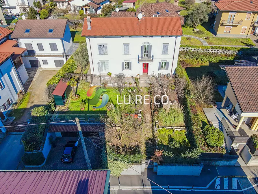 Immagine 35 di Villa in vendita  in VIA VITTORIO VENETO 34 a Inverigo