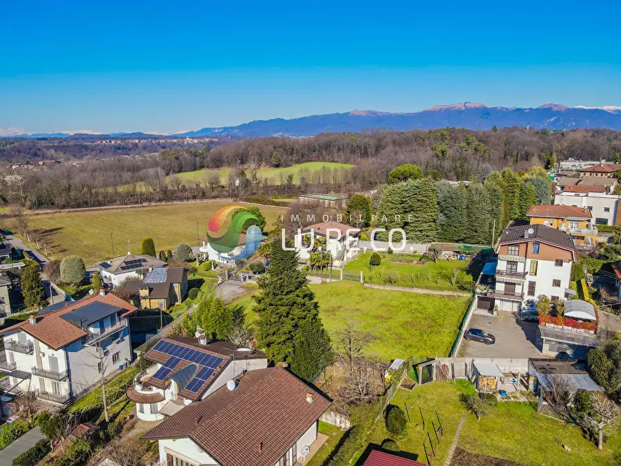 Immagine 39 di Villa in vendita  in VIA VITTORIO VENETO 34 a Inverigo