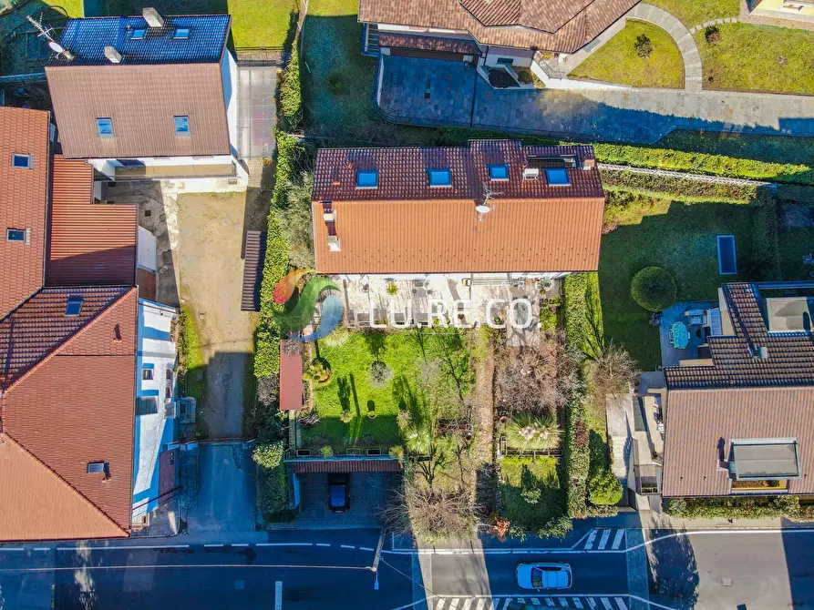 Immagine 37 di Villa in vendita  in VIA VITTORIO VENETO 34 a Inverigo