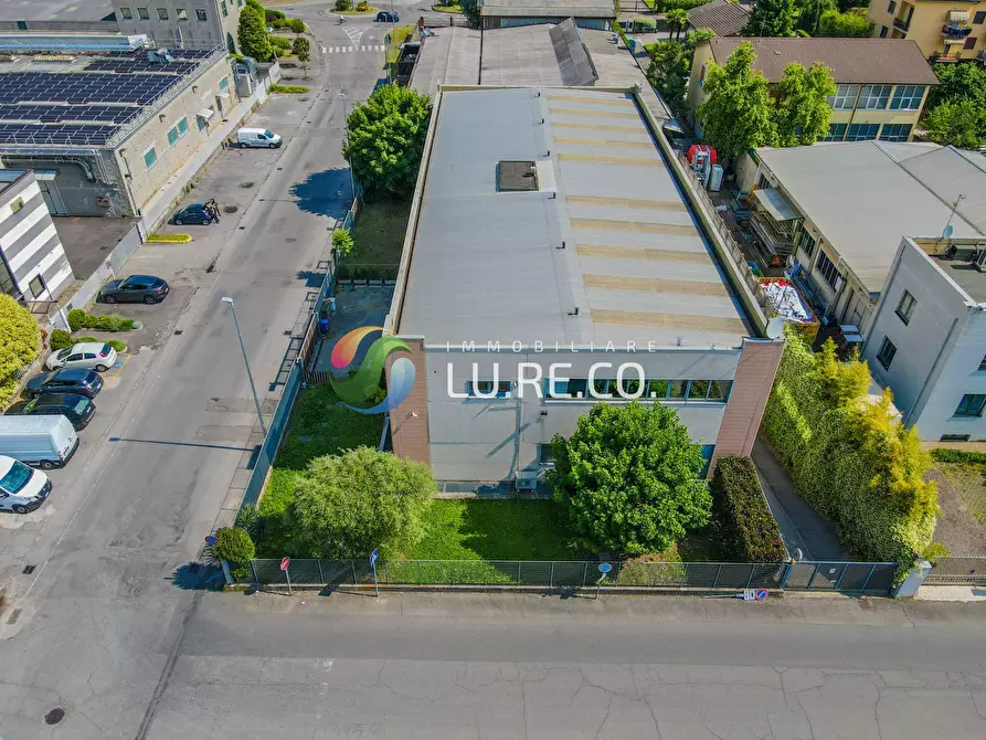 Immagine 1 di Capannone industriale in vendita  in Via Guido Rossa 11 a Concorezzo