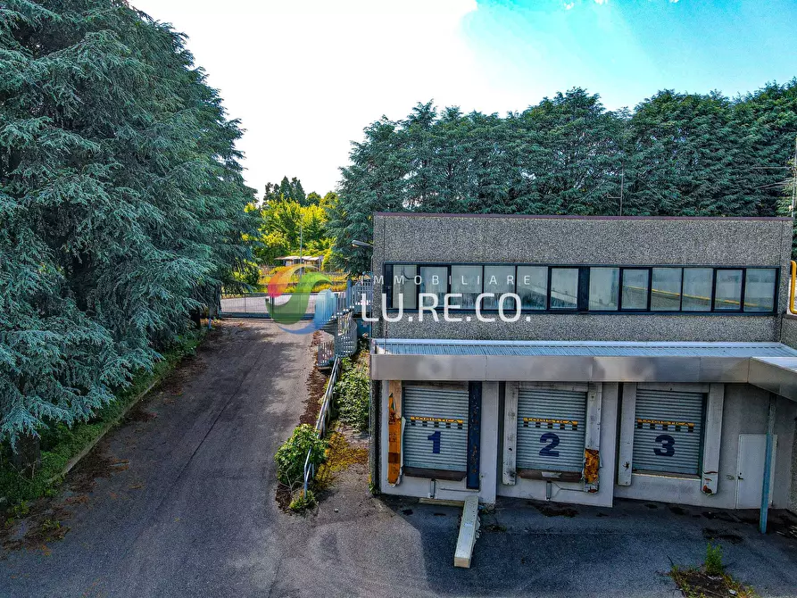 Immagine 4 di Capannone industriale in vendita  in VIA I MAGGIO a Carugo