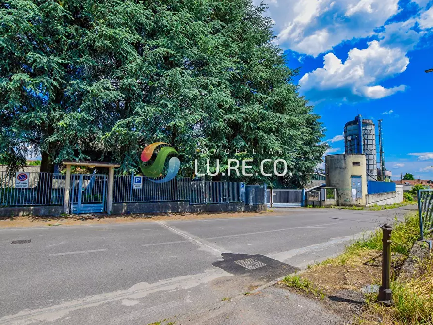 Immagine 12 di Capannone industriale in vendita  in VIA I MAGGIO a Carugo