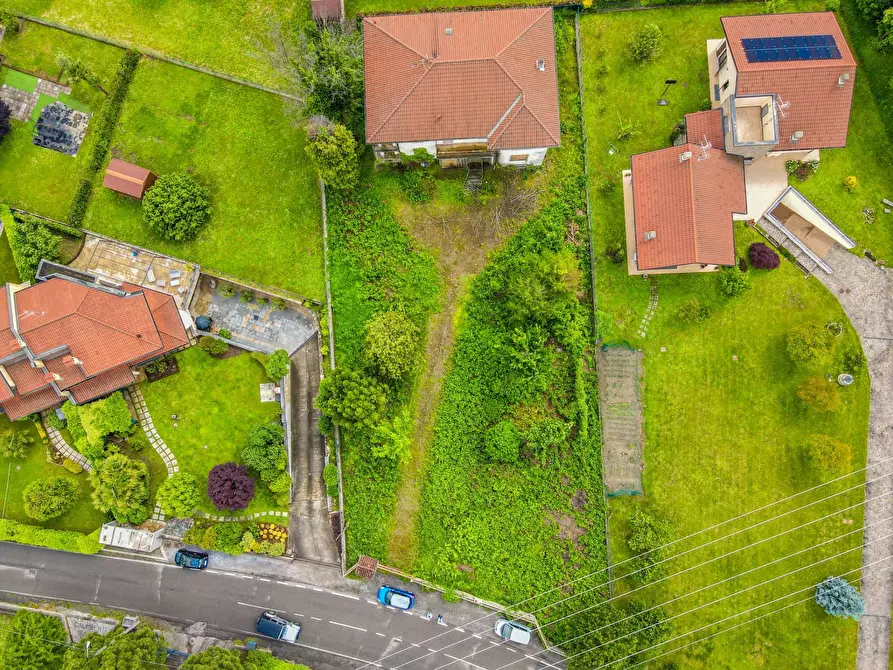 Immagine 11 di Villa in vendita  in Via Sauro a Inverigo