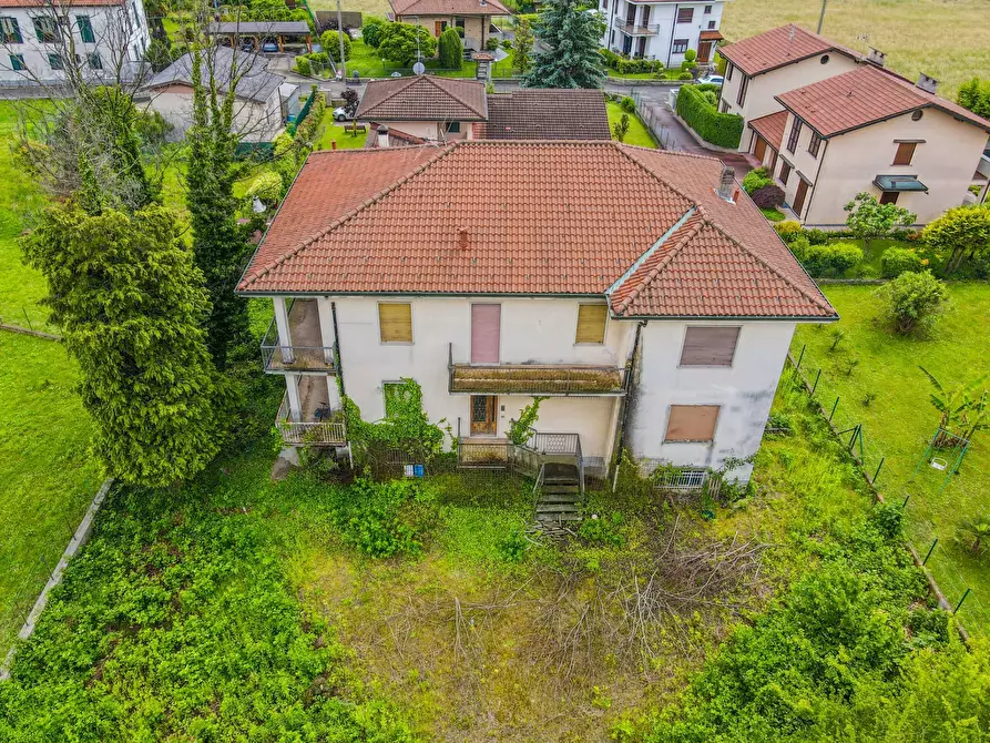 Immagine 12 di Villa in vendita  in Via Sauro a Inverigo