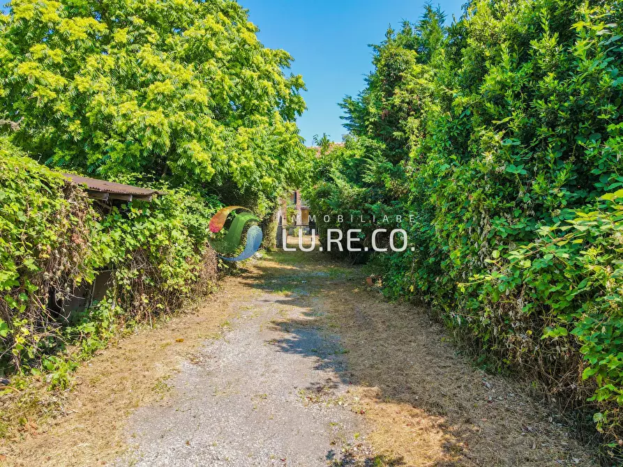 Immagine 12 di Rustico / casale in vendita  in via nazioni unite a Seregno