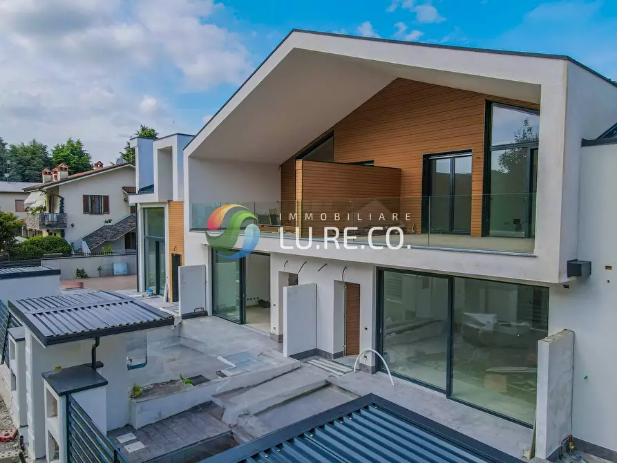 Immagine 3 di Villa in vendita  in fratelli bandiera a Vimercate