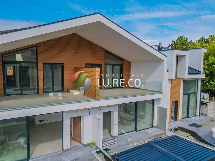 Immagine 4 di Villa in vendita  in fratelli bandiera a Vimercate