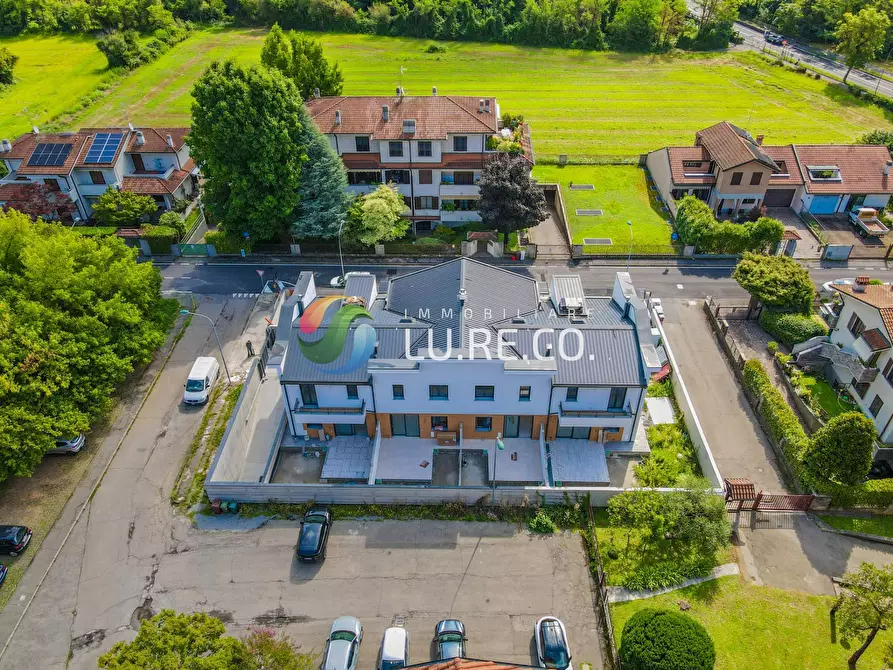 Immagine 43 di Villa in vendita  in fratelli bandiera a Vimercate