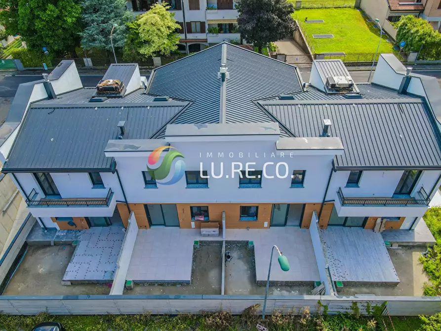 Immagine 42 di Villa in vendita  in fratelli bandiera a Vimercate