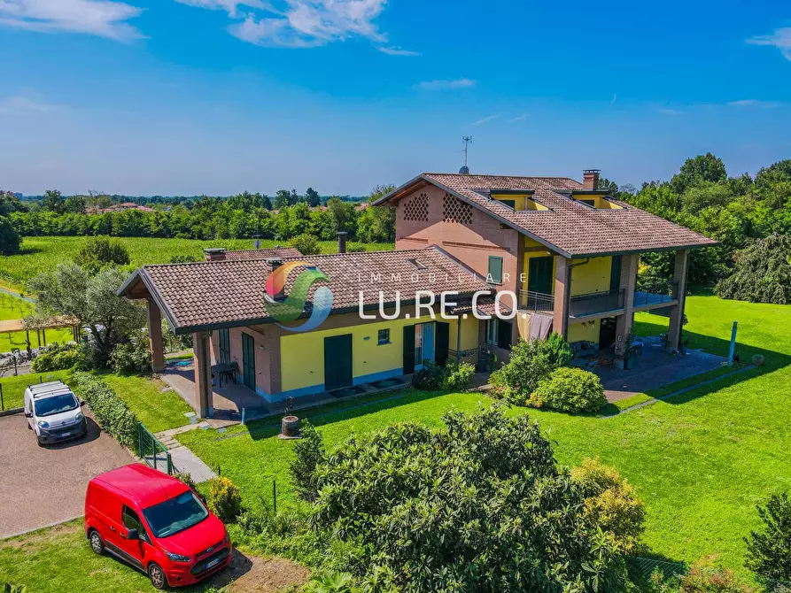 Immagine 3 di Villa in vendita  in via cappelletta 42 a Camparada