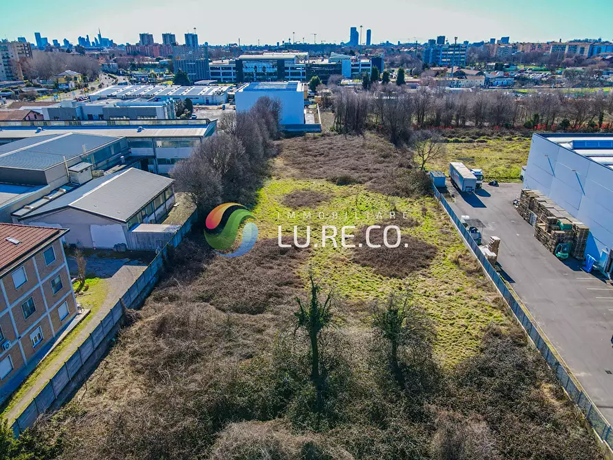 Immagine 4 di Locale commerciale in vendita  in Trento e trieste a Novate Milanese