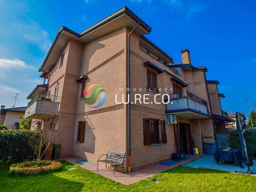 Immagine 1 di Appartamento in affitto  in via doria 1 a Carate Brianza