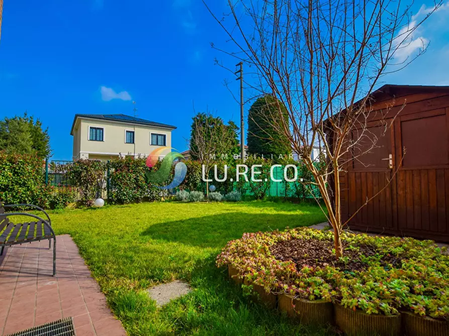 Immagine 16 di Appartamento in affitto  in via doria 1 a Carate Brianza