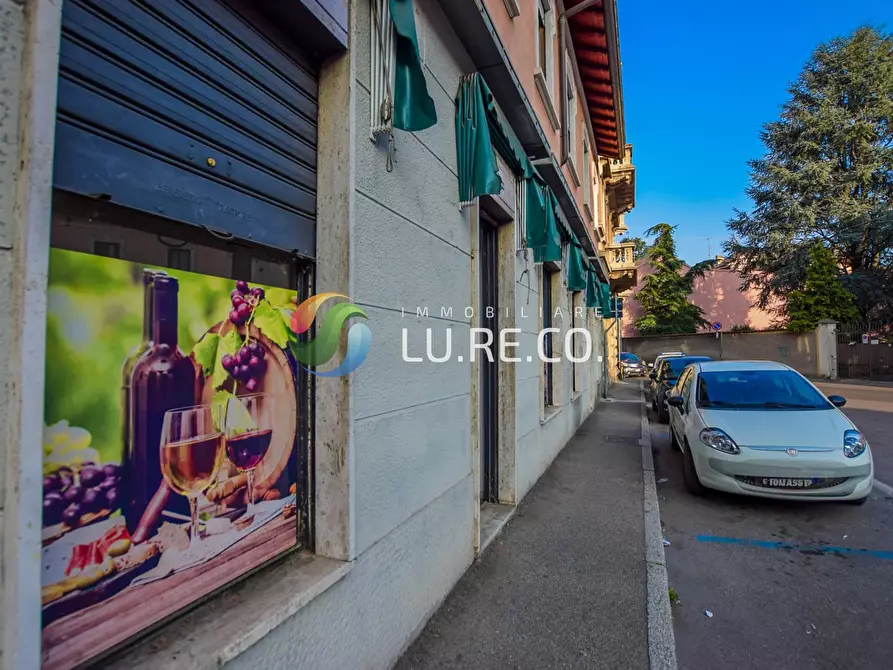 Immagine 15 di Locale commerciale in vendita  in via san rocco 49 a Lissone