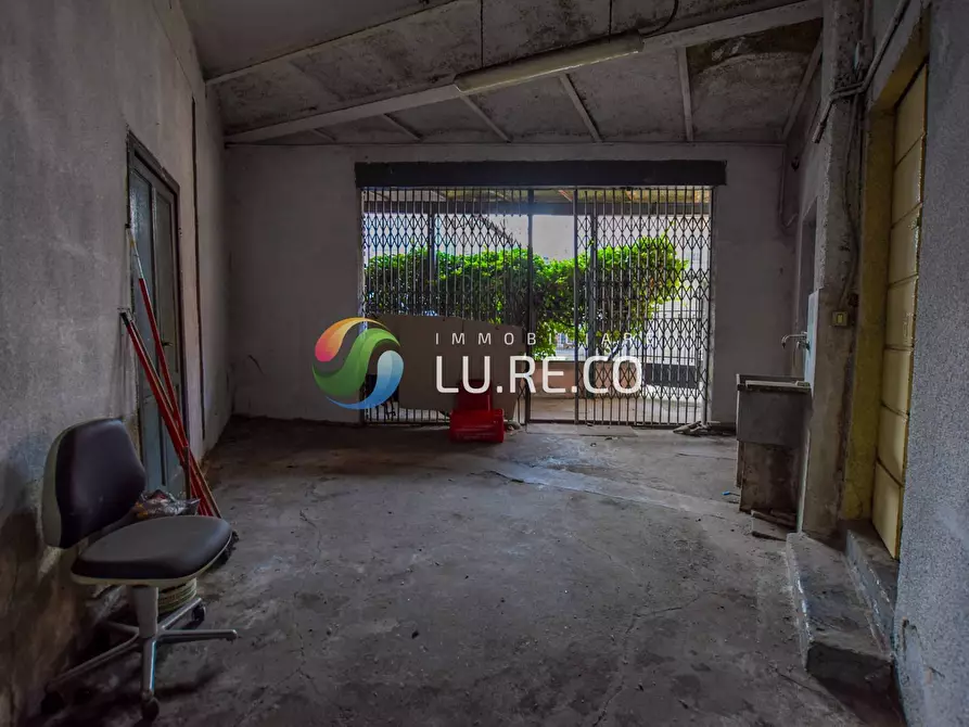 Immagine 12 di Locale commerciale in vendita  in via san rocco 49 a Lissone