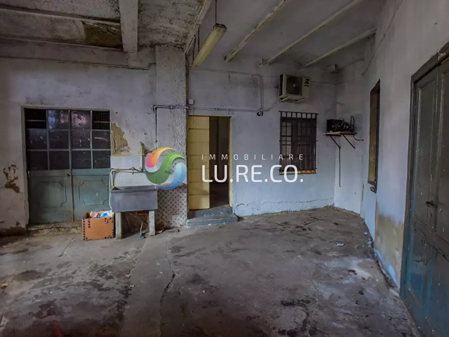 Immagine 11 di Locale commerciale in vendita  in via san rocco 49 a Lissone