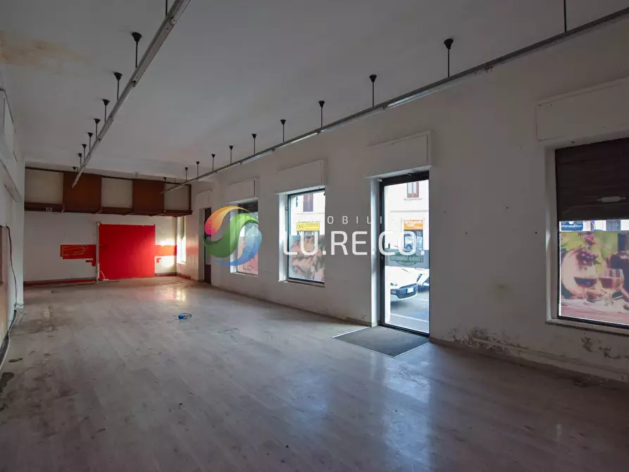 Immagine 4 di Locale commerciale in vendita  in via san rocco 49 a Lissone