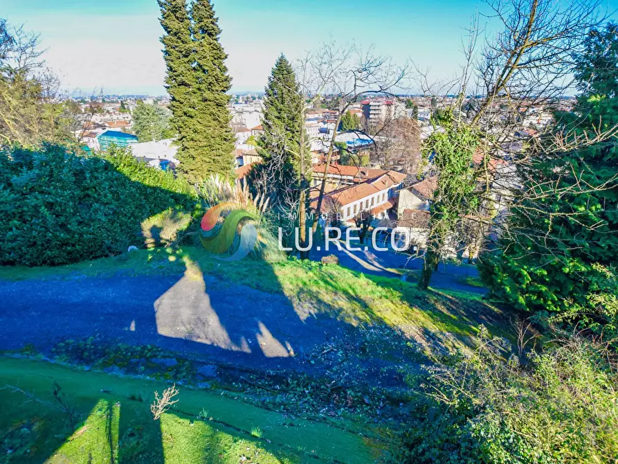 Immagine 30 di Villa in vendita  in via como 45 a Meda