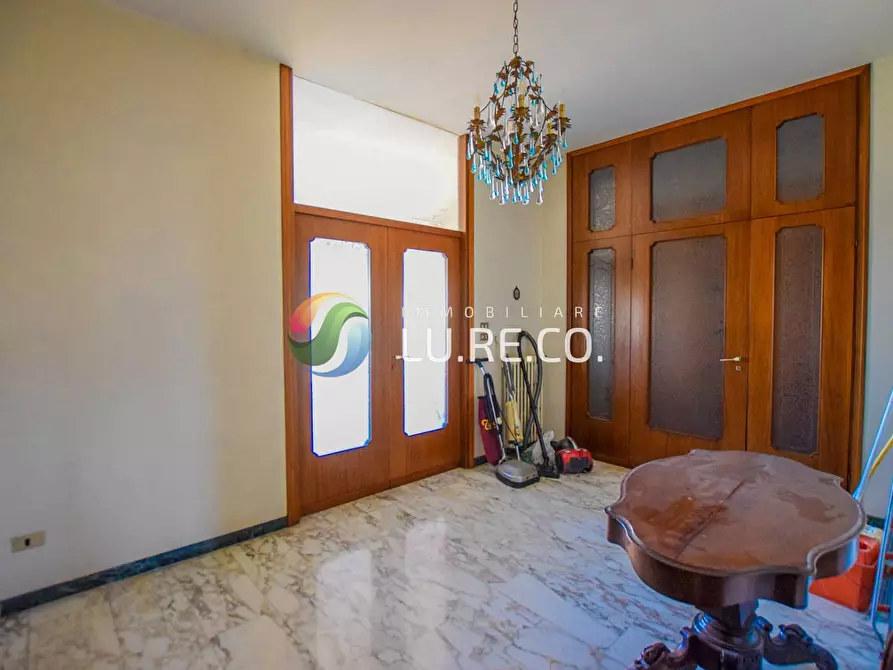 Immagine 6 di Villa in vendita  in via como 45 a Meda