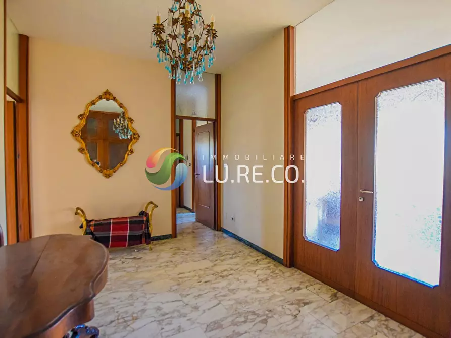 Immagine 5 di Villa in vendita  in via como 45 a Meda