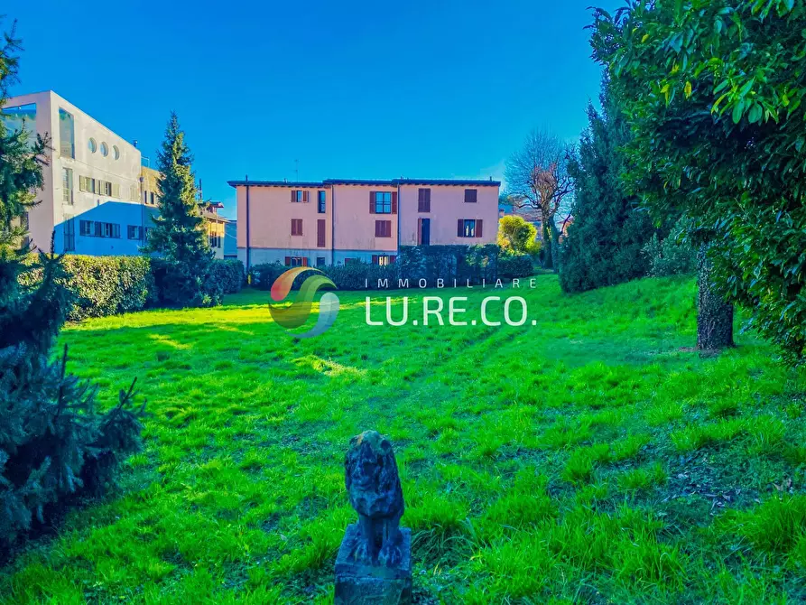 Immagine 36 di Villa in vendita  in via como 45 a Meda