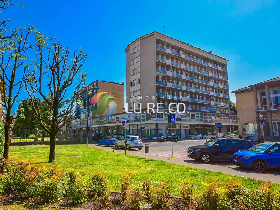 Immagine 1 di Appartamento in vendita  in VIA INDIPENDENZA 44 a Meda