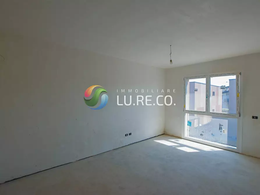 Immagine 25 di Appartamento in vendita  in caduti di nassirya a Rovellasca